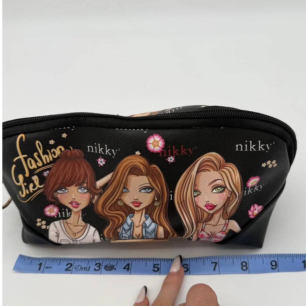 Nikky by Nicole Lee Fashion Girl Cosmetic Makeup Bag Black Heart Print Lining